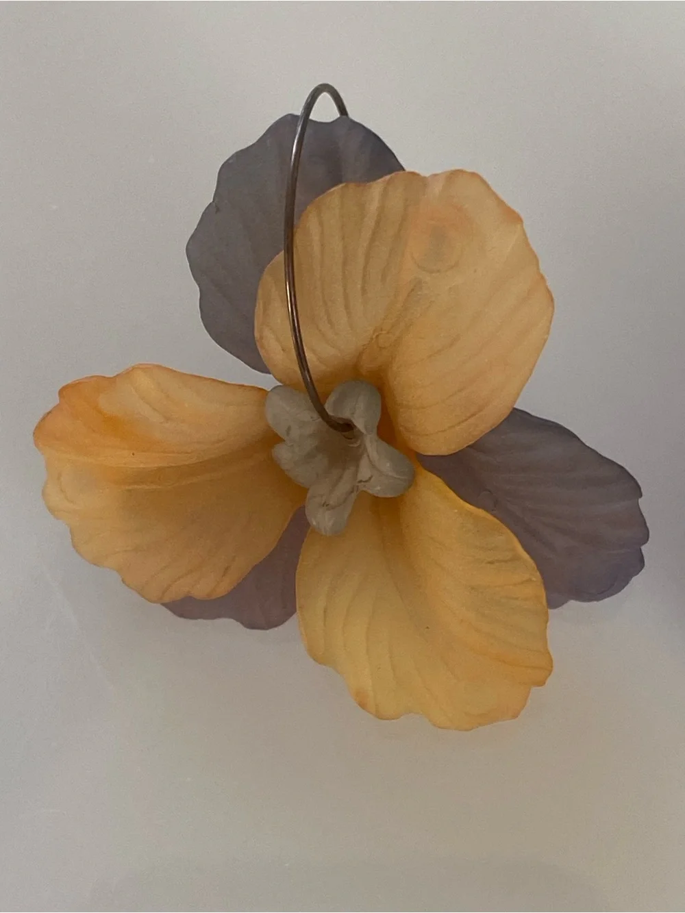 Vintage Lucite Flower Earrings